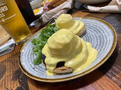 Red Lion, Wetherspoons,gatwick North