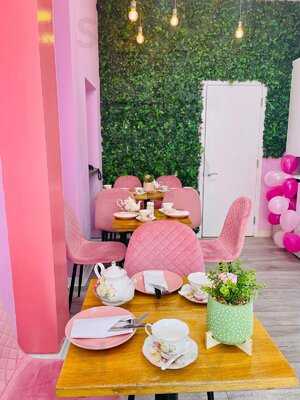 Munchies Bubble Tea Cafe