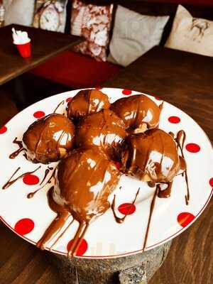 Le Mahzen Chocolatier