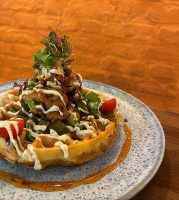 Utter Waffle @ The Pub