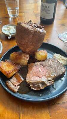 The London & Paris Restaurant