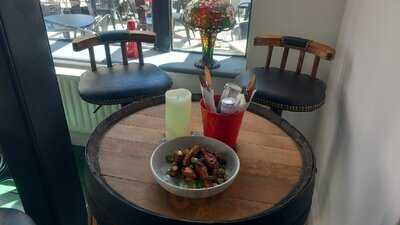 Two Crows Gastropub Number 10