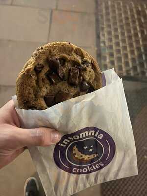 Insomnia Cookies