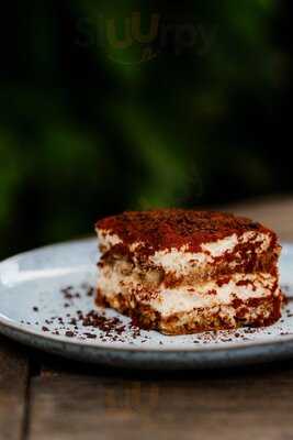 Back Garden Pizzeria