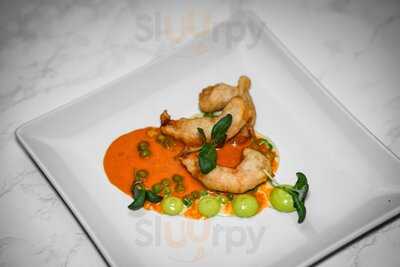 Mahalo Burgers & Fine Dining Restaurant