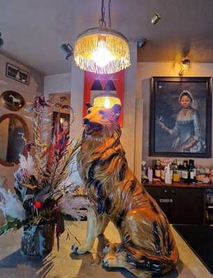 The Queen Of Hope Street.