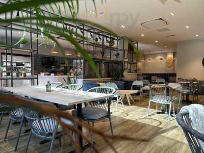 Maravi & Wellness Poole