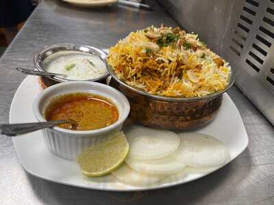 Chilis Indian Restaurant