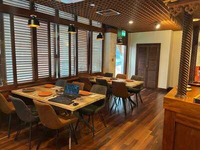 Chilis Indian Restaurant