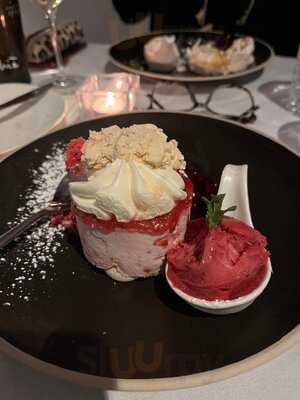 Vino's Wine Bar & Restaurant