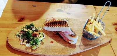 Ciao Ciao Restaurant And Lounge