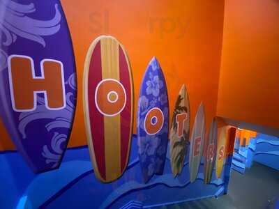 Hooters Liverpool