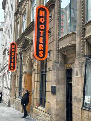 Hooters Liverpool
