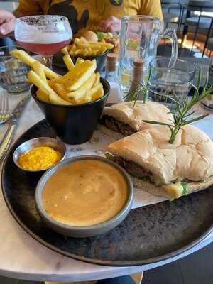 The Alchemist George Square