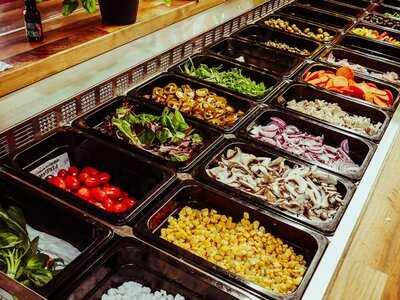 Fireaway Designer Pizza