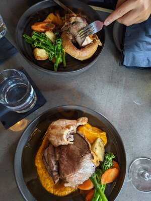 Decanter Winery & Dinery