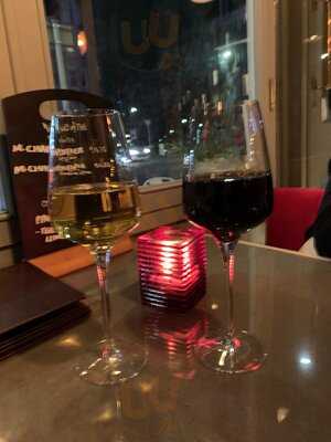 Decanter Winery & Dinery