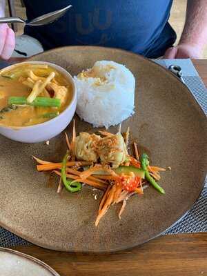 Taan Thai Restaurant & Takeaway