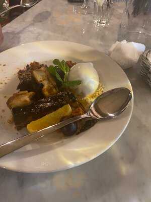 No 6 Cocktail Cafe Bistro