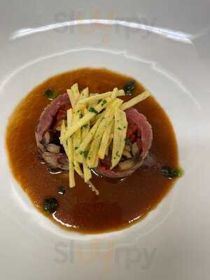 No 6 Cocktail Cafe Bistro