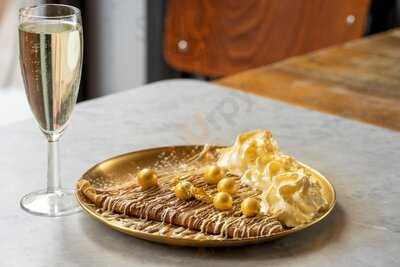 Crepeaffaire At The Hippodrome