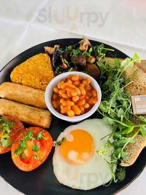 The Bistro Bar & Garden