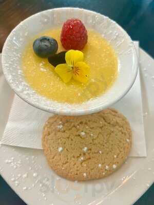 Browns Brasserie & Bar