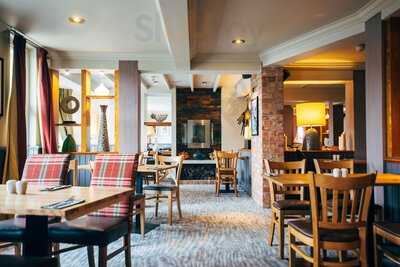 Riverside Restaurant And Bar