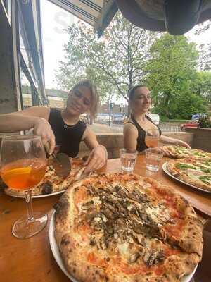 Rudy's Pizza Napoletana - Headingley