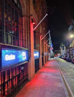 Lanigans Pub ,wood Street