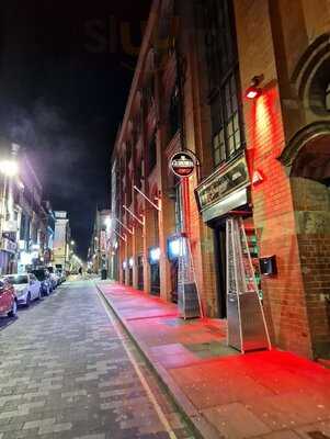 Lanigans Pub ,wood Street