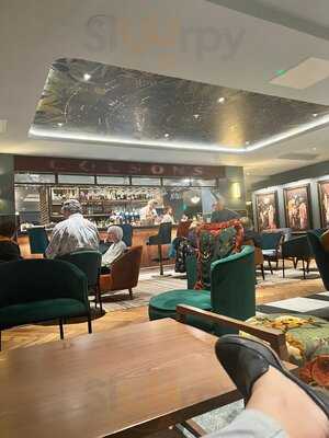 Colson's Seafood Bar And Grill