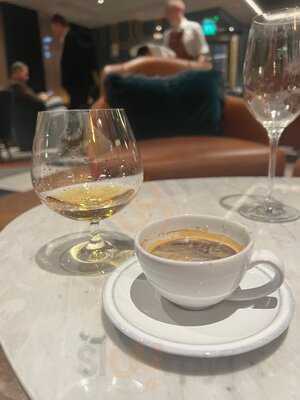 Colson's Seafood Bar And Grill