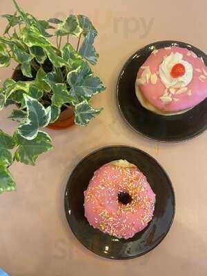 Doogles Donuts Mann Island