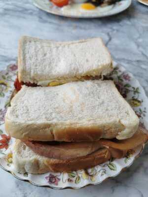 Little Mama's - Ilfracombe