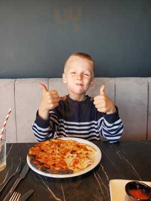 Dino Italian Restaurant & Pizza