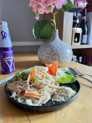 The Royal Albert Pub And Thai Restaurant