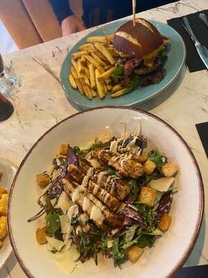 Rise And Grind Bistro