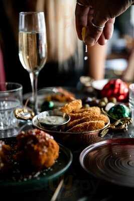 Hugs And Bites Islington