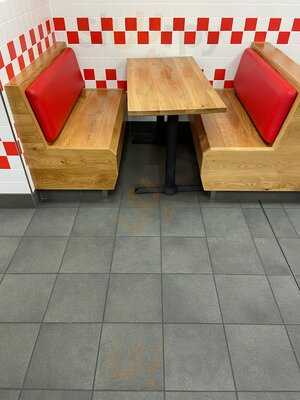 Five Guys Queensway