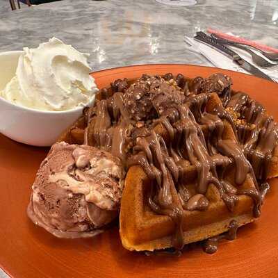 Heavenly Desserts - Preston