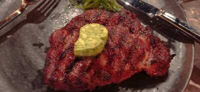 Edesia Restaurant Bar & Lounge