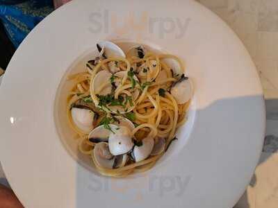 L’ulivo Restaurant & Bar