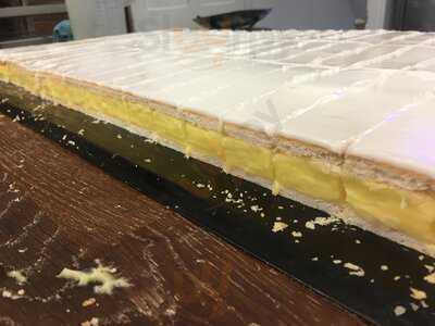 The Little Bakehouse