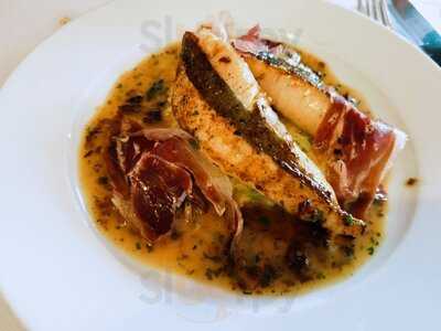 Bouchon Racine At The Three Compasses