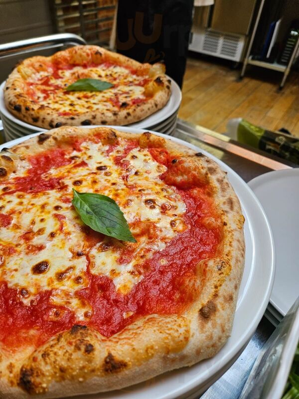 Mare Luna Pizzeria
