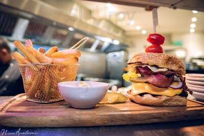 World Dorado Steakhouse