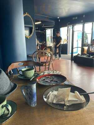 Howling Wolf Artisan Bakery And Cafe