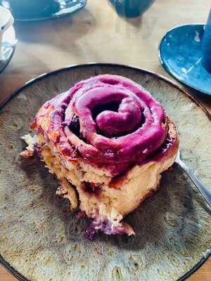 Howling Wolf Artisan Bakery And Cafe