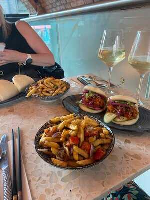 Suki Suki Street Food & Bar